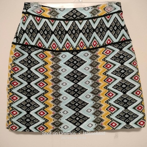 Ann Taylor LOFT Size 2p Southwestern Geometric Mini skirt - Picture 1 of 7